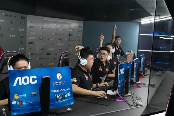 尤其是新星 尤其是新星