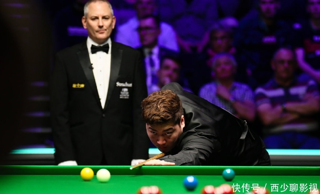 日在美国举 日在美国举